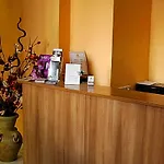 马肯托尼欧酒店 2*