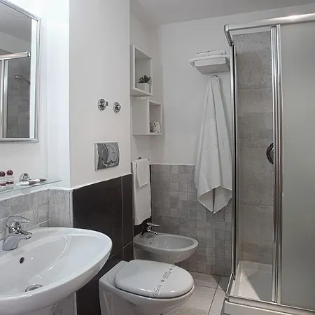 马肯托尼欧酒店 2* 罗马