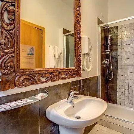 马肯托尼欧酒店 2* 罗马